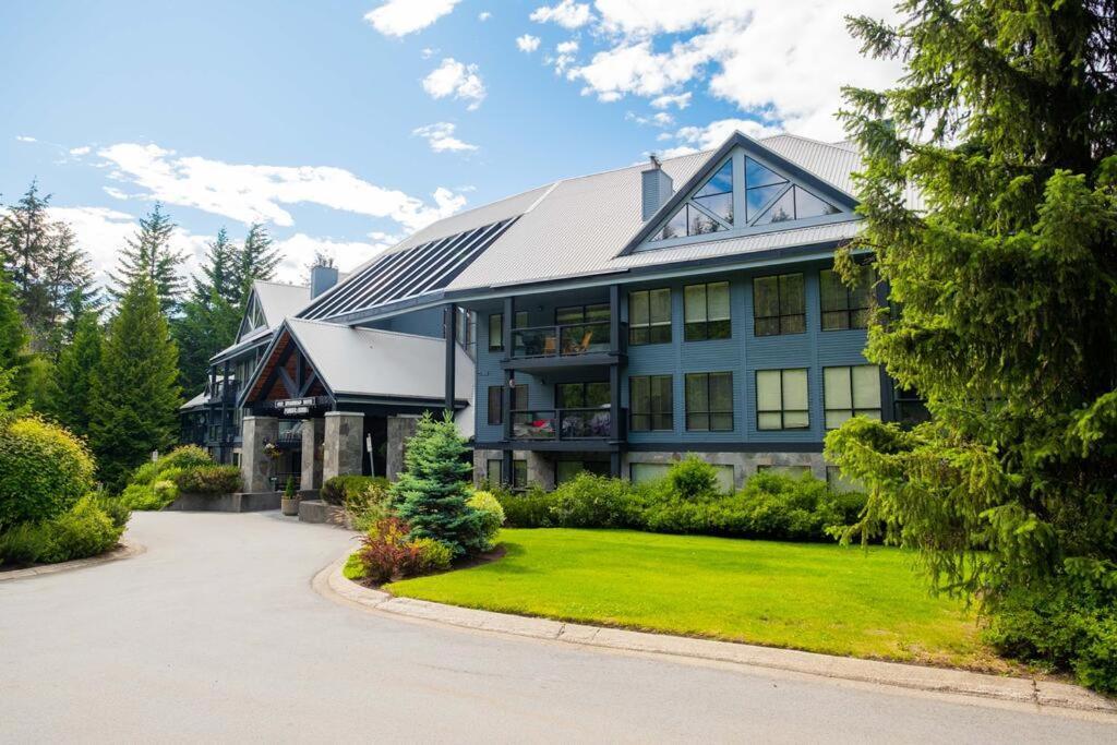 Powderhorn By Whistler Blackcomb Vacation Rentals Exterior photo