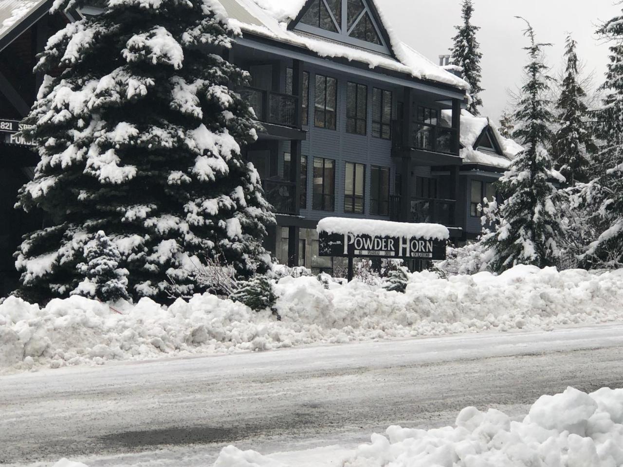 Powderhorn By Whistler Blackcomb Vacation Rentals Exterior photo